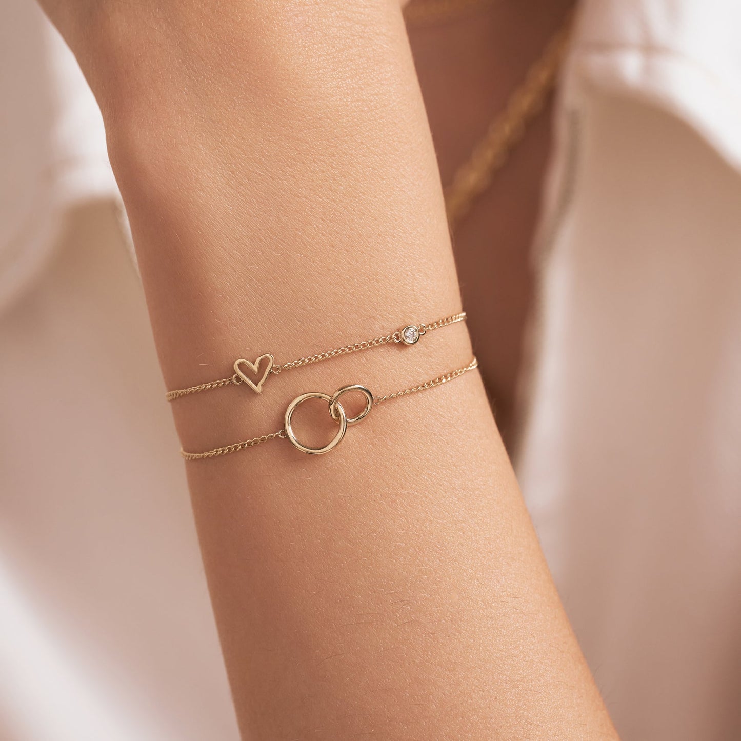 Interlinked Circles Bracelet