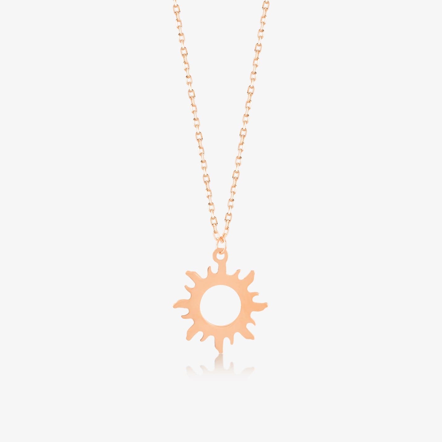 Collier soleil en or massif 14 carats.