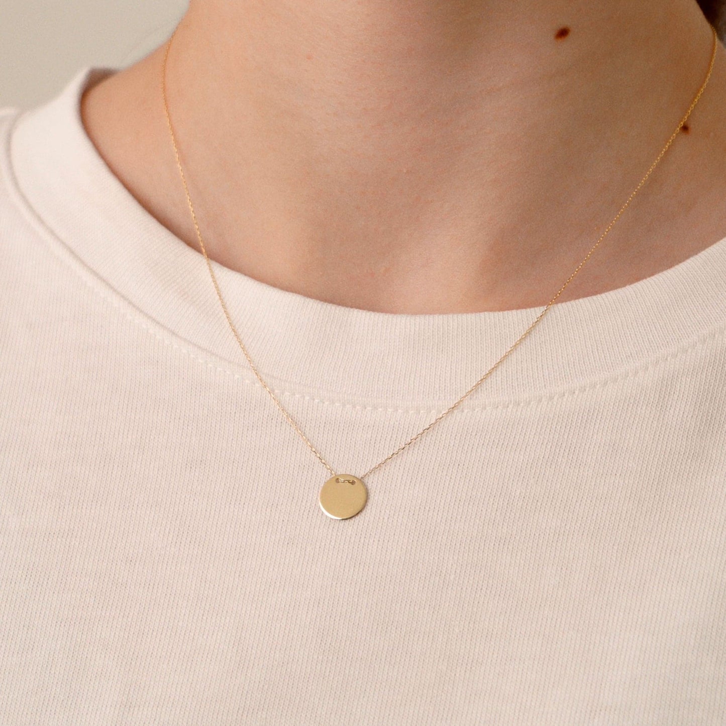 Disc Necklace in 14K Solid Gold