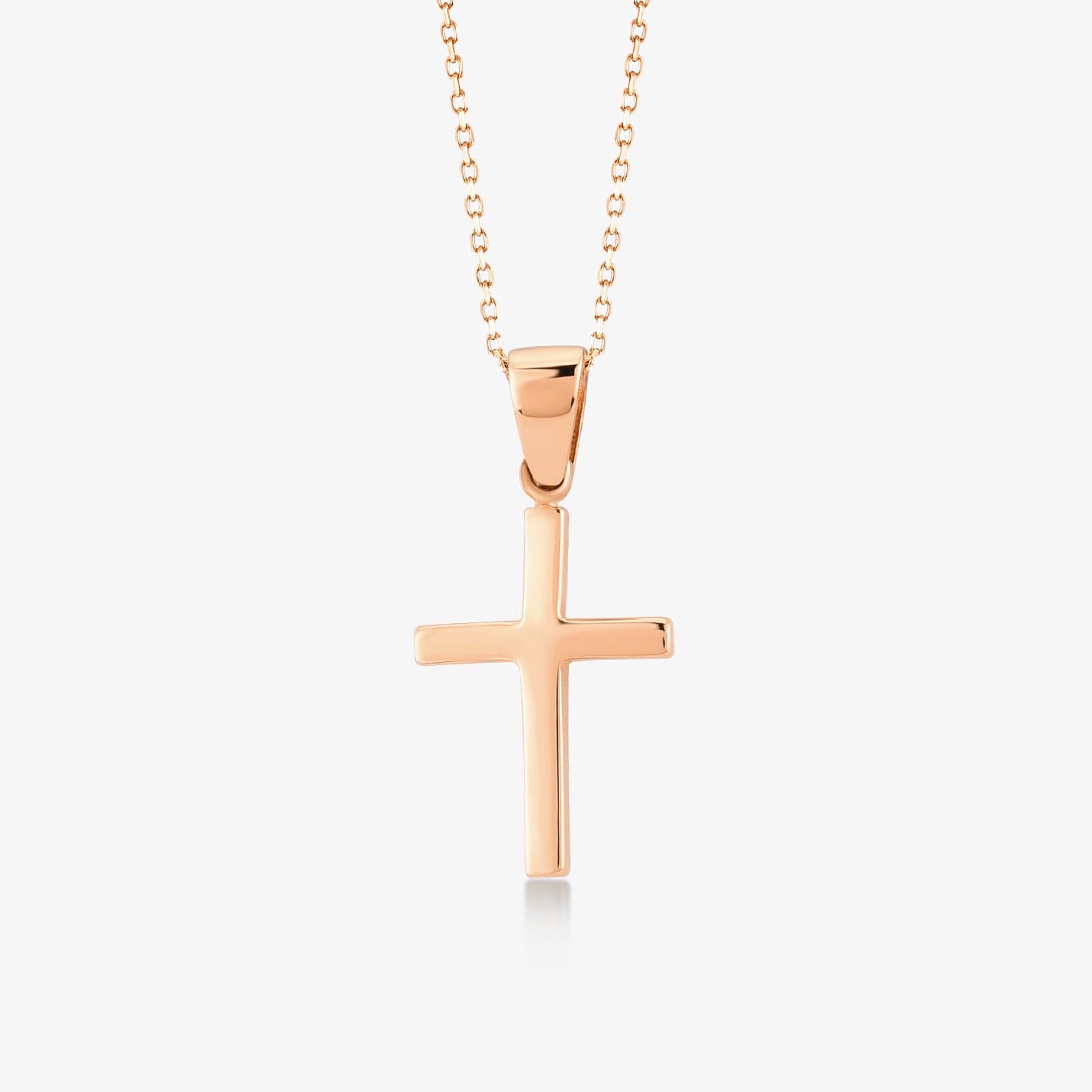 Cross chains retailer for women