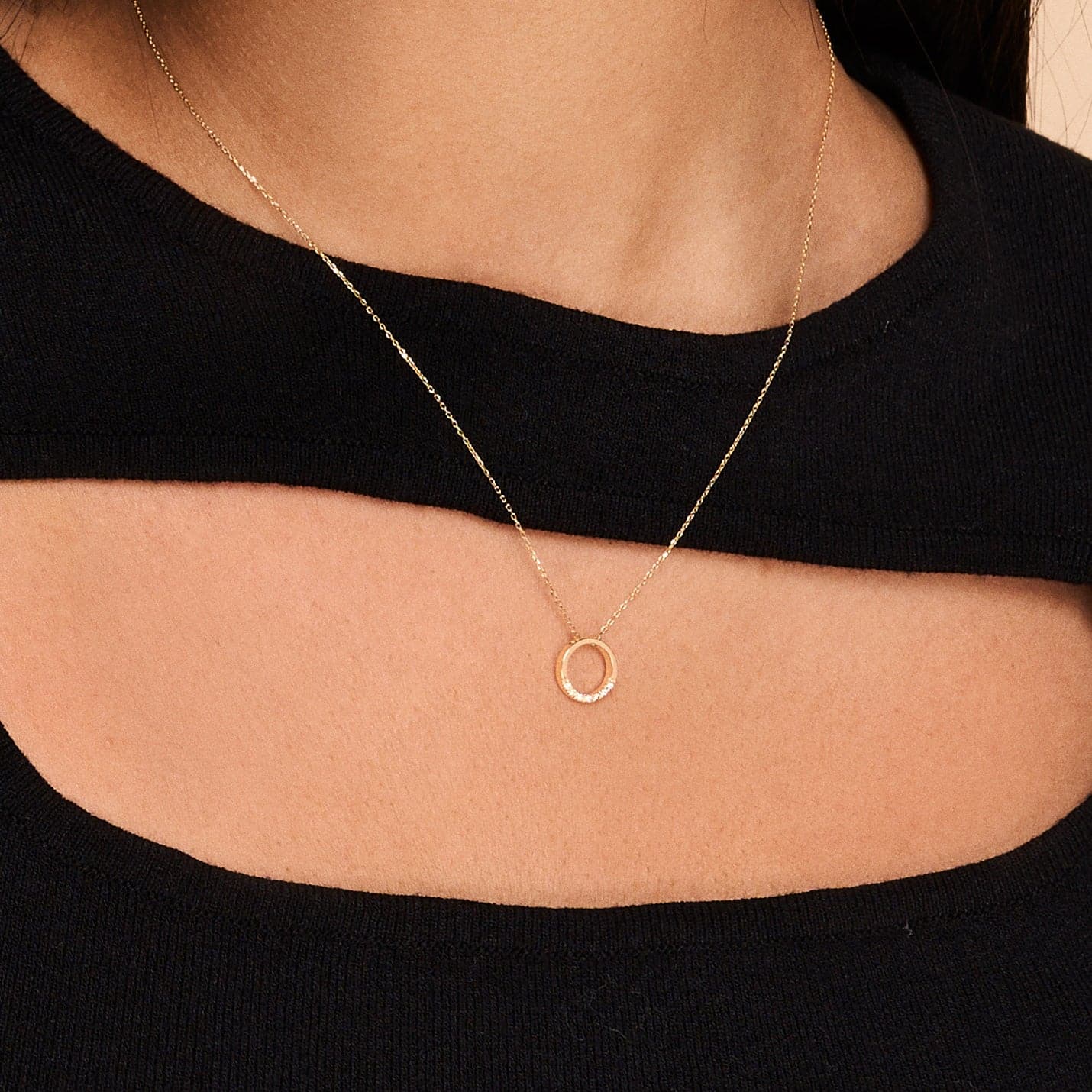 Diamond Circle Pendant Necklace