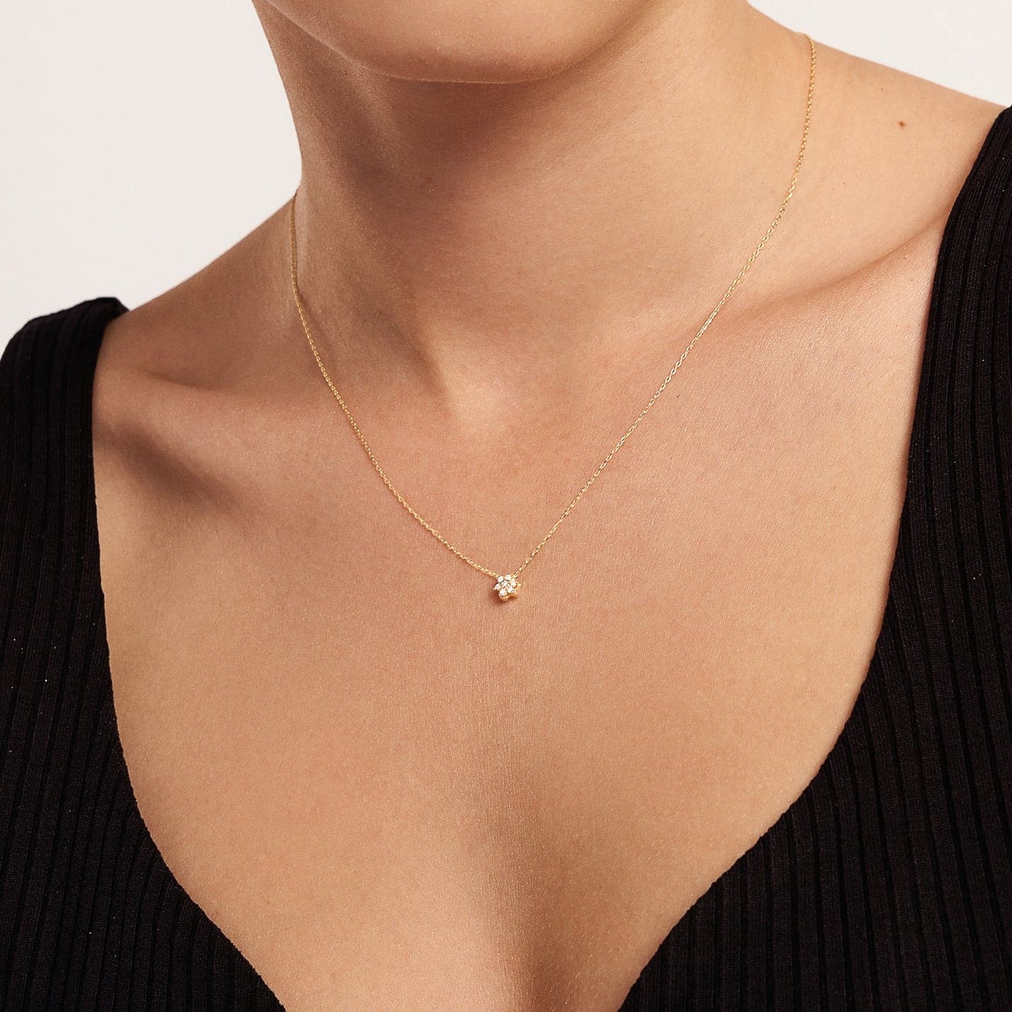 Diamond Flower Pendant Necklace