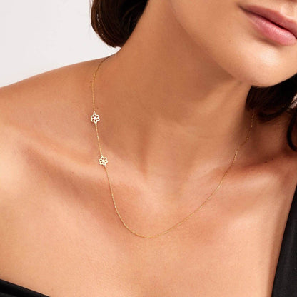 Side Daisies Neklace in 14K Solid Gold