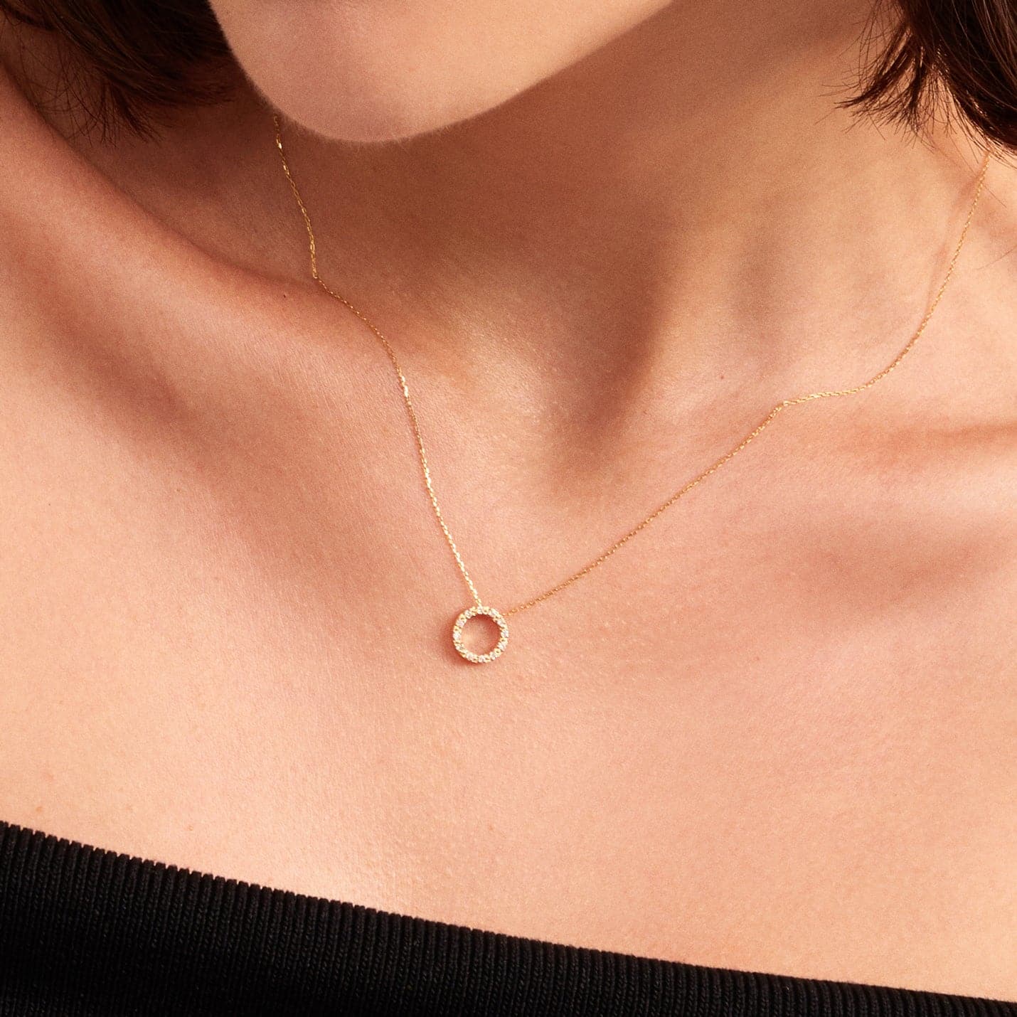 Diamond Circle Necklace in 14K Solid Gold