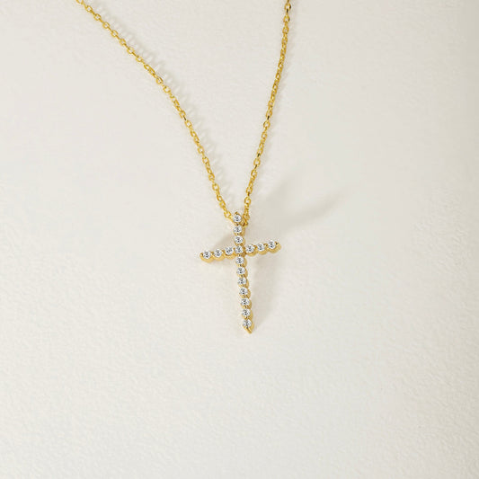 Diamond Cross Necklace in 14K Solid Gold (1/5 c.t.tw)