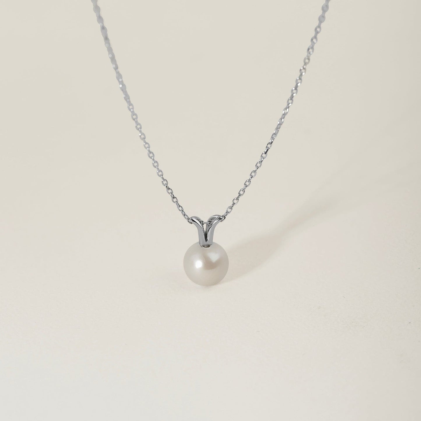 Pearl Solitaire Pendant Necklace in 14K Solid Gold