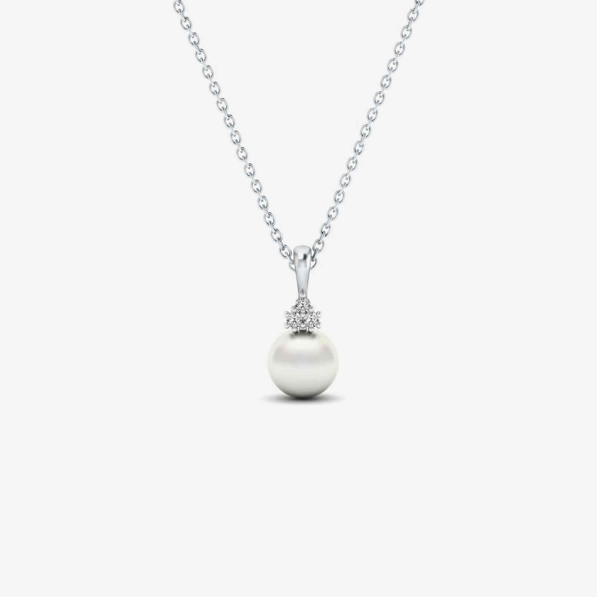 Diamond and Freshwater Cultered Pearl Necklace