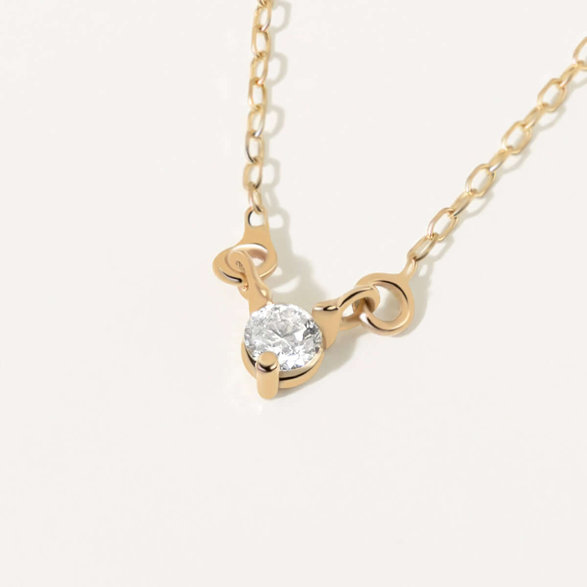 Floating Diamond Pendant Necklace