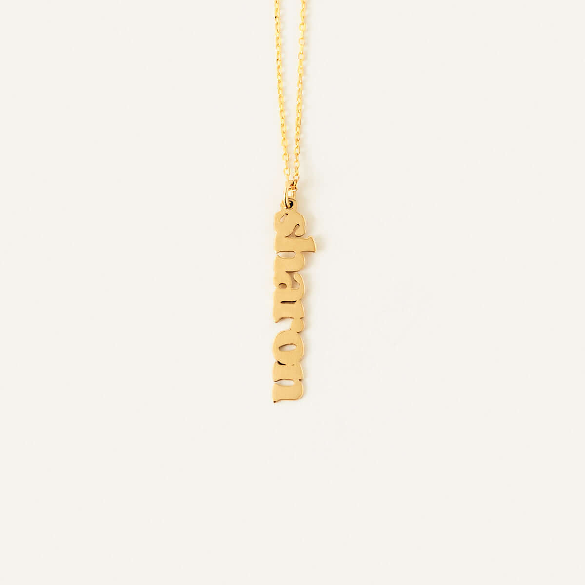 Collier de nom vertical en or 14 carats