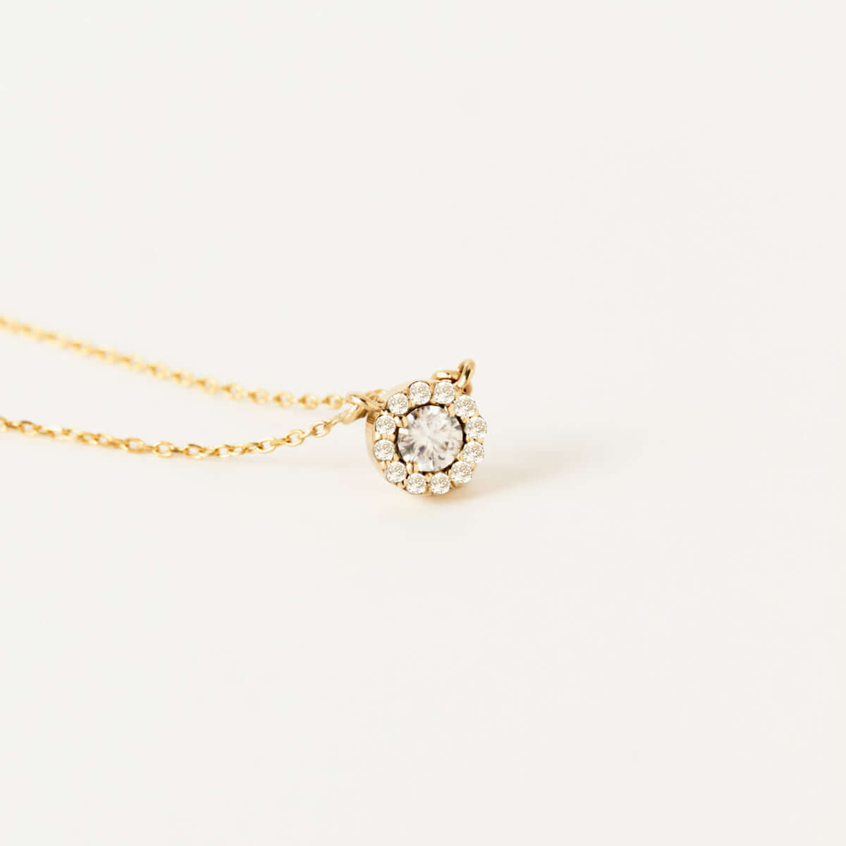 Collier Halo de diamants en or massif 14 carats