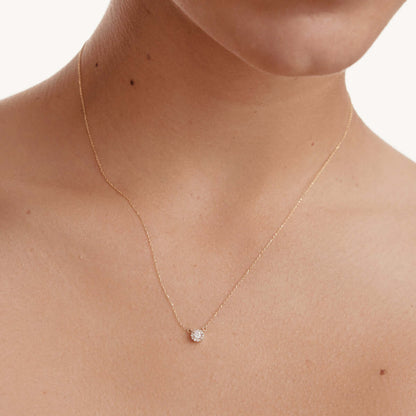 Collier Halo de diamants en or massif 14 carats