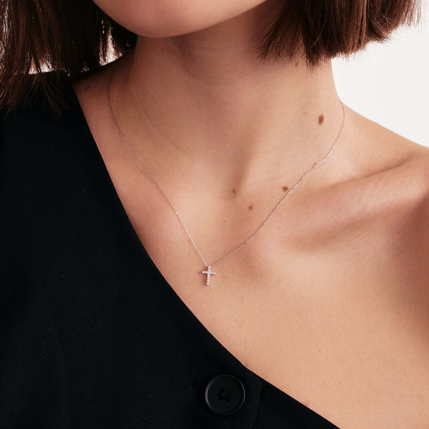 Dainty Cross Pendant Necklace in 14K Solid Gold