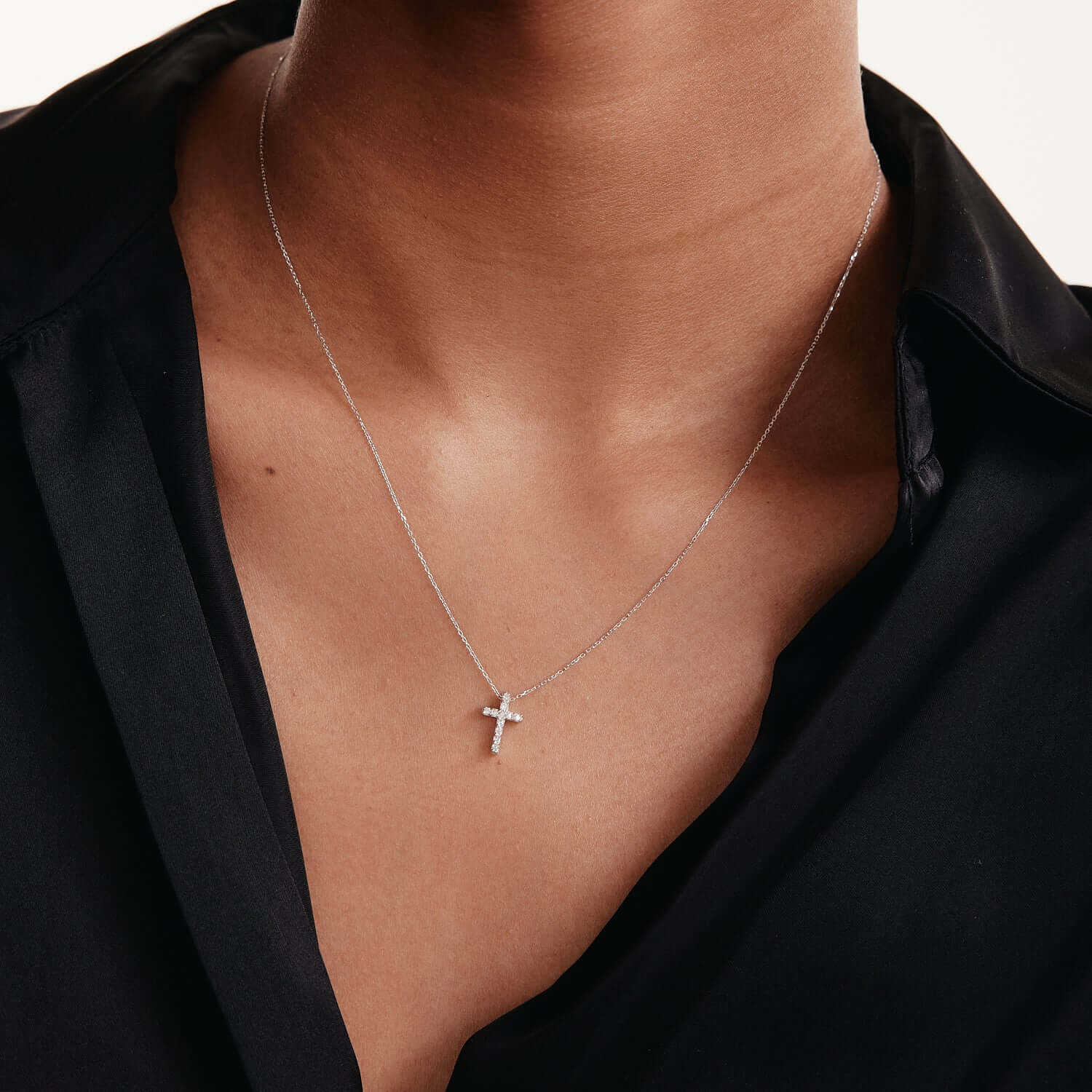 14kt cheapest White Gold Womens Round Diamond Dainty Cross Pendant 1/10 Cttw