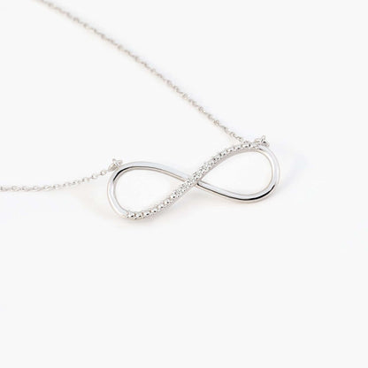 Collier Infinity en or blanc 14 carats avec diamants