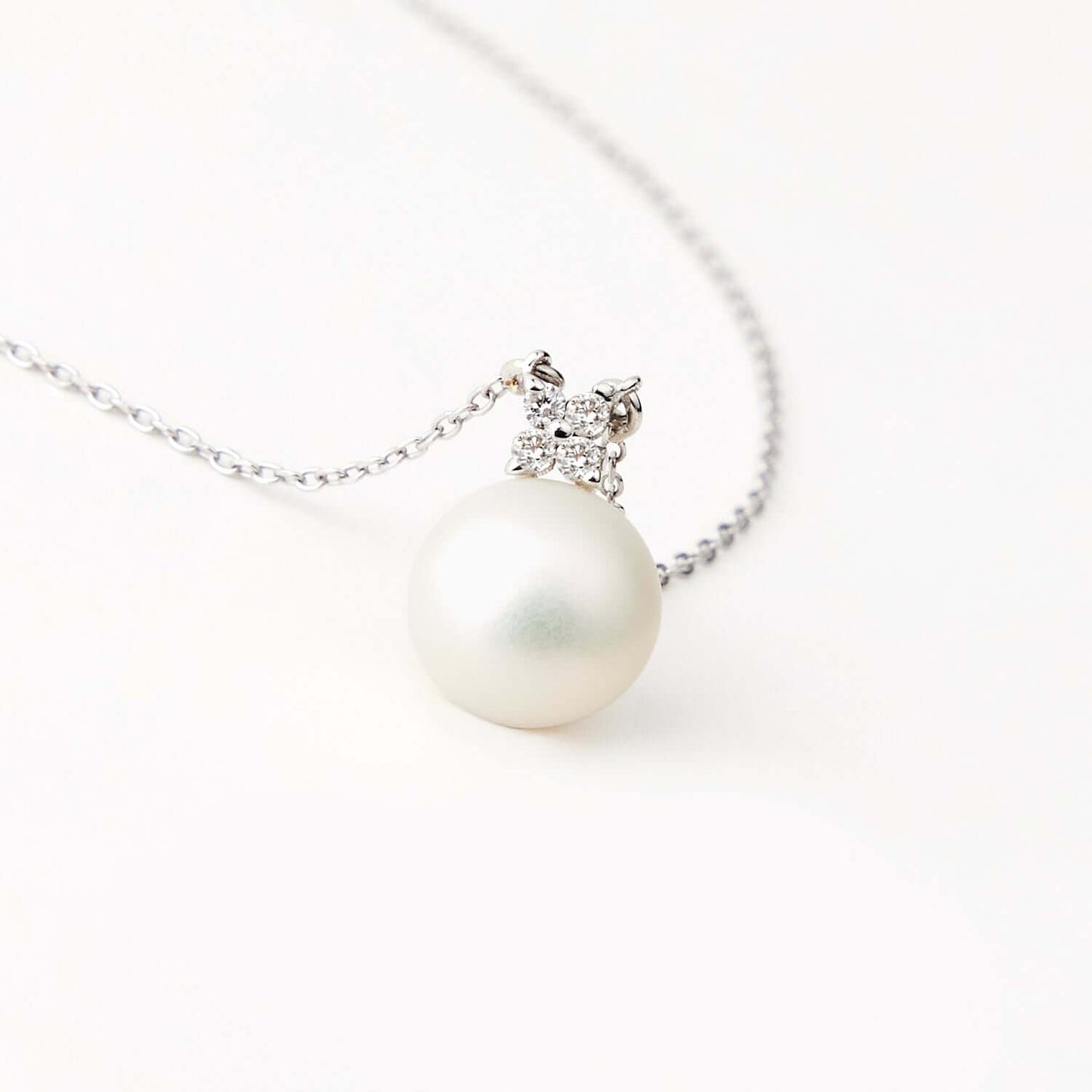 Diamond Bloom and Pearl Necklace
