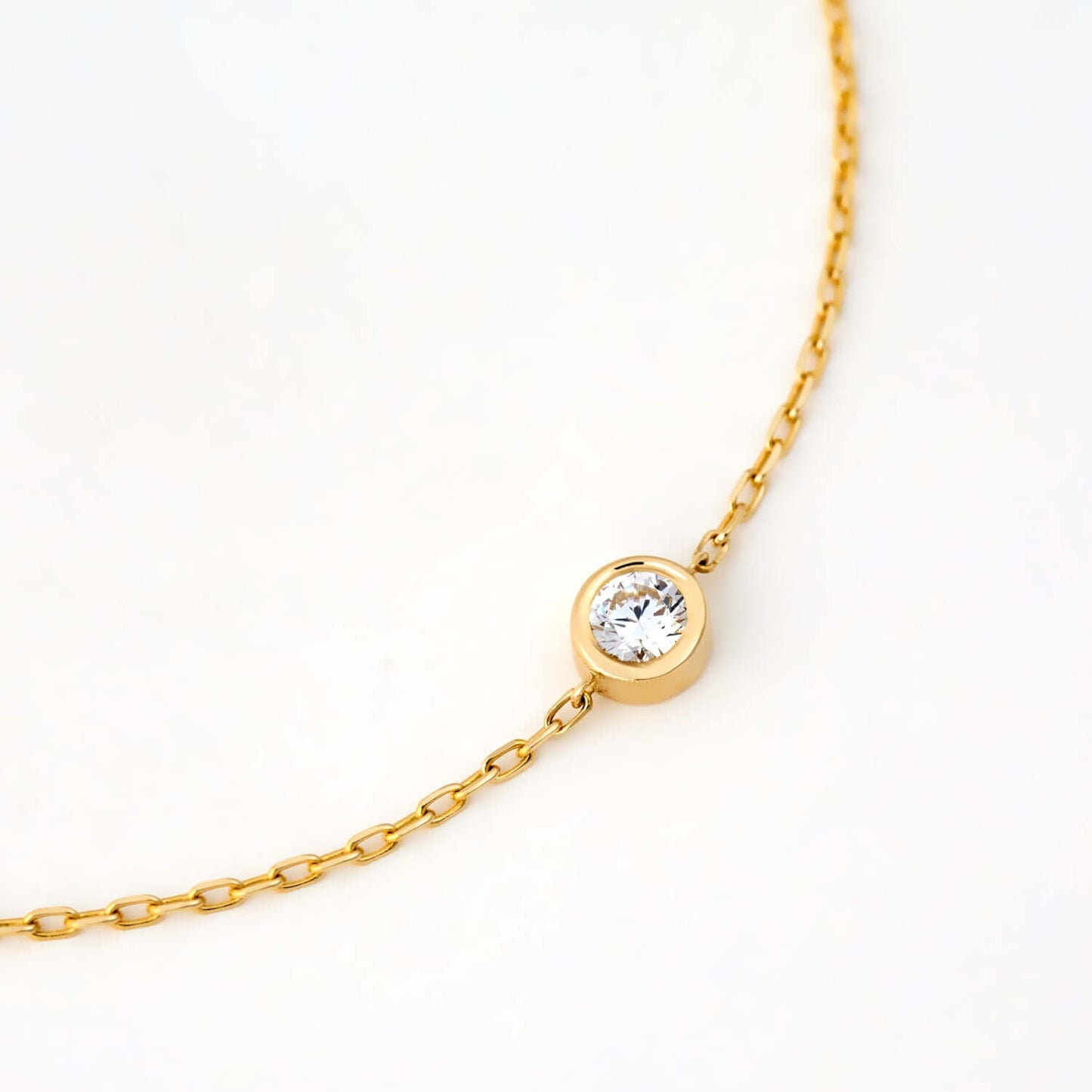 Diamond Solitaire Bracelet in 14K Solid Gold