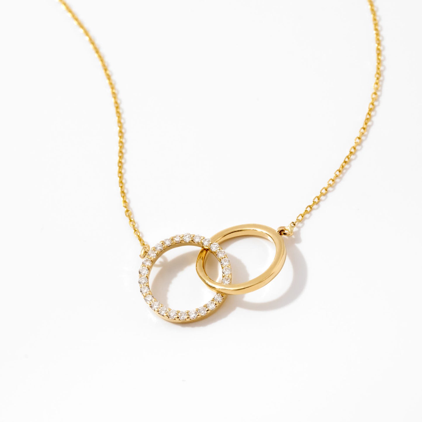 Diamond Interlocking Circle Necklace in 14K Solid Gold