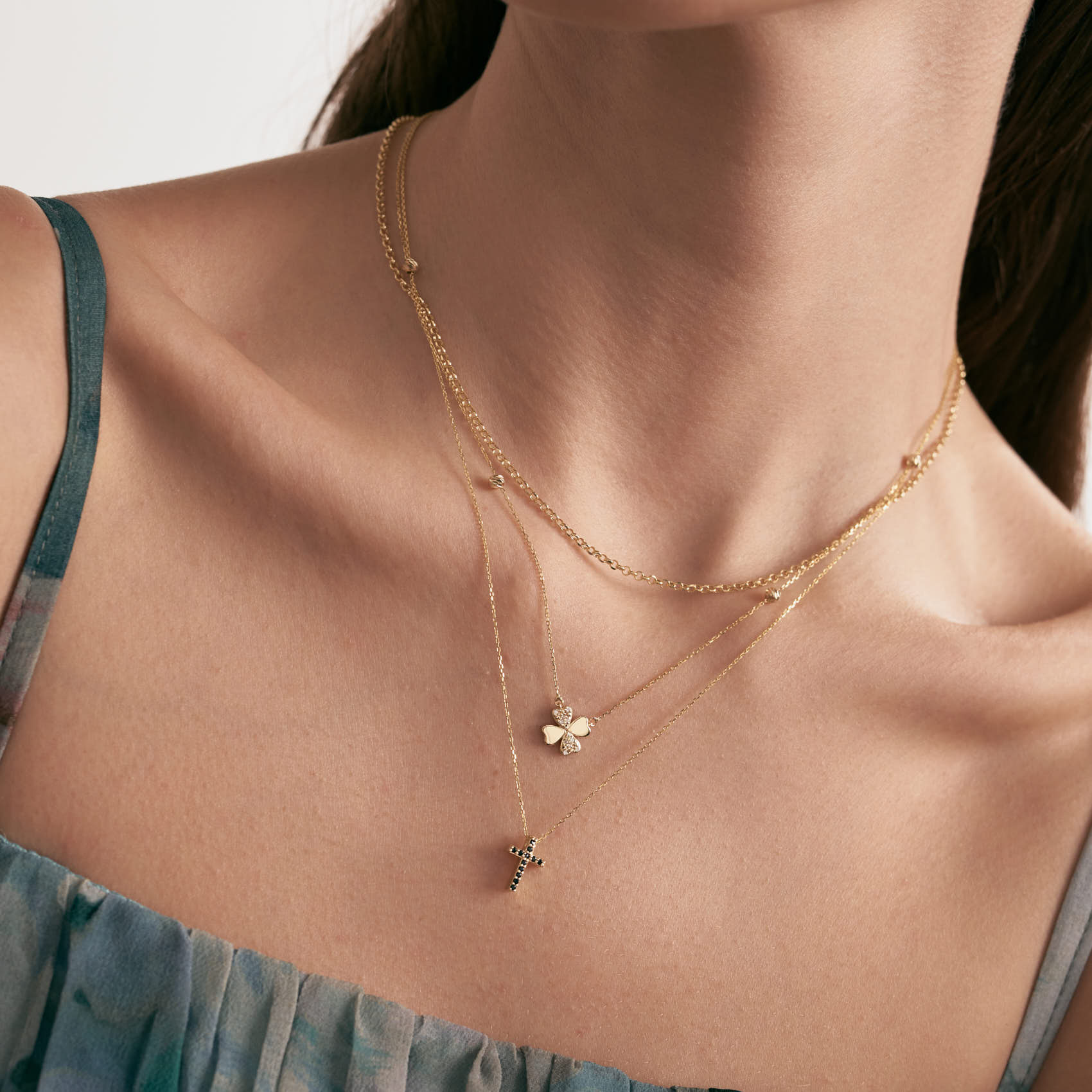 Diamond Four-Leaf Clover Necklace - 14k Solid Gold - Small Clover Necklace by Gelin – Gelin Diamond