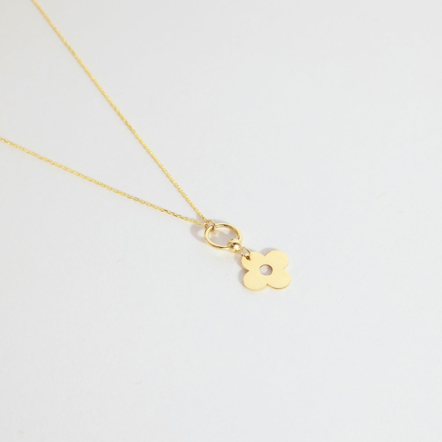 Dainty Clover Necklace