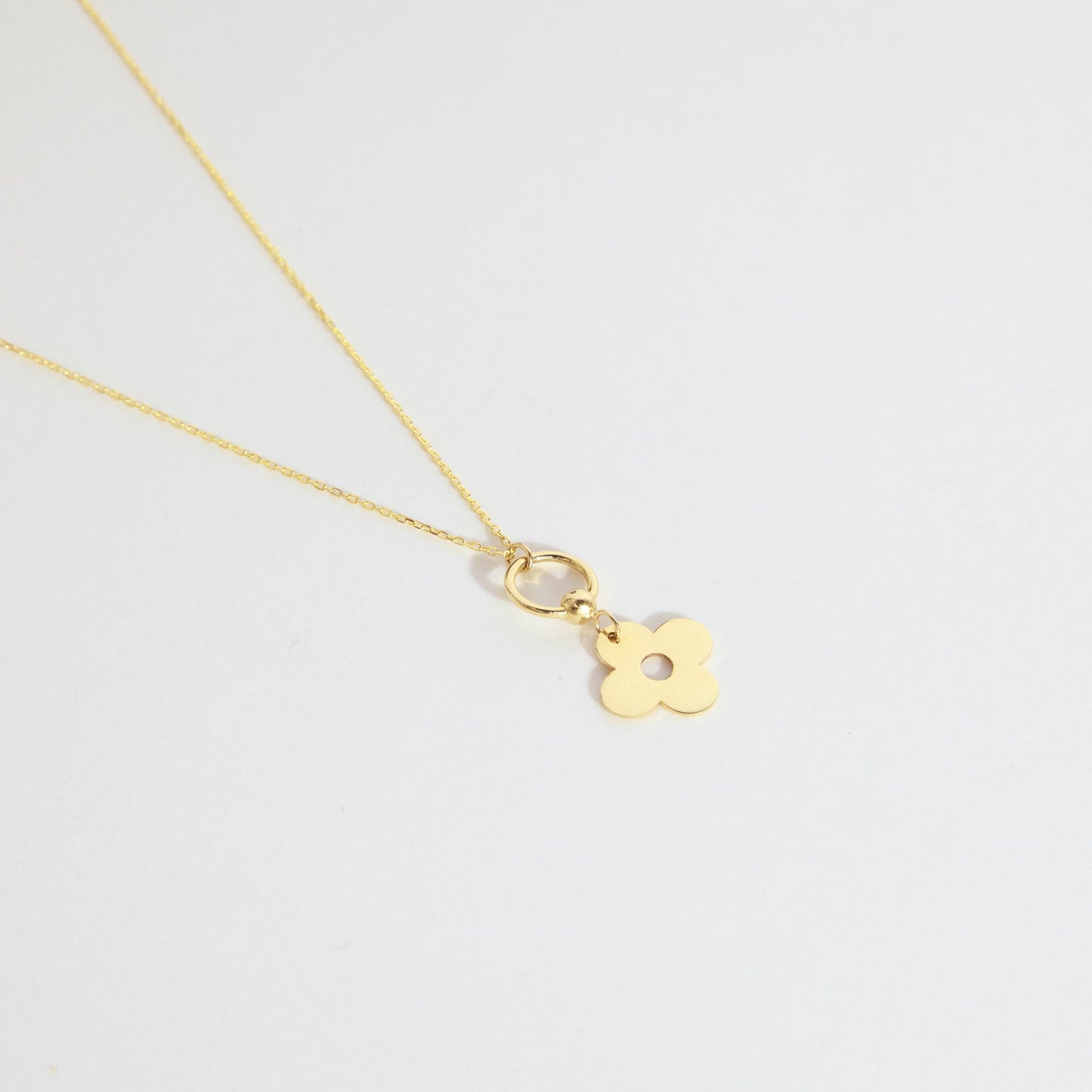 Dainty Clover Necklace