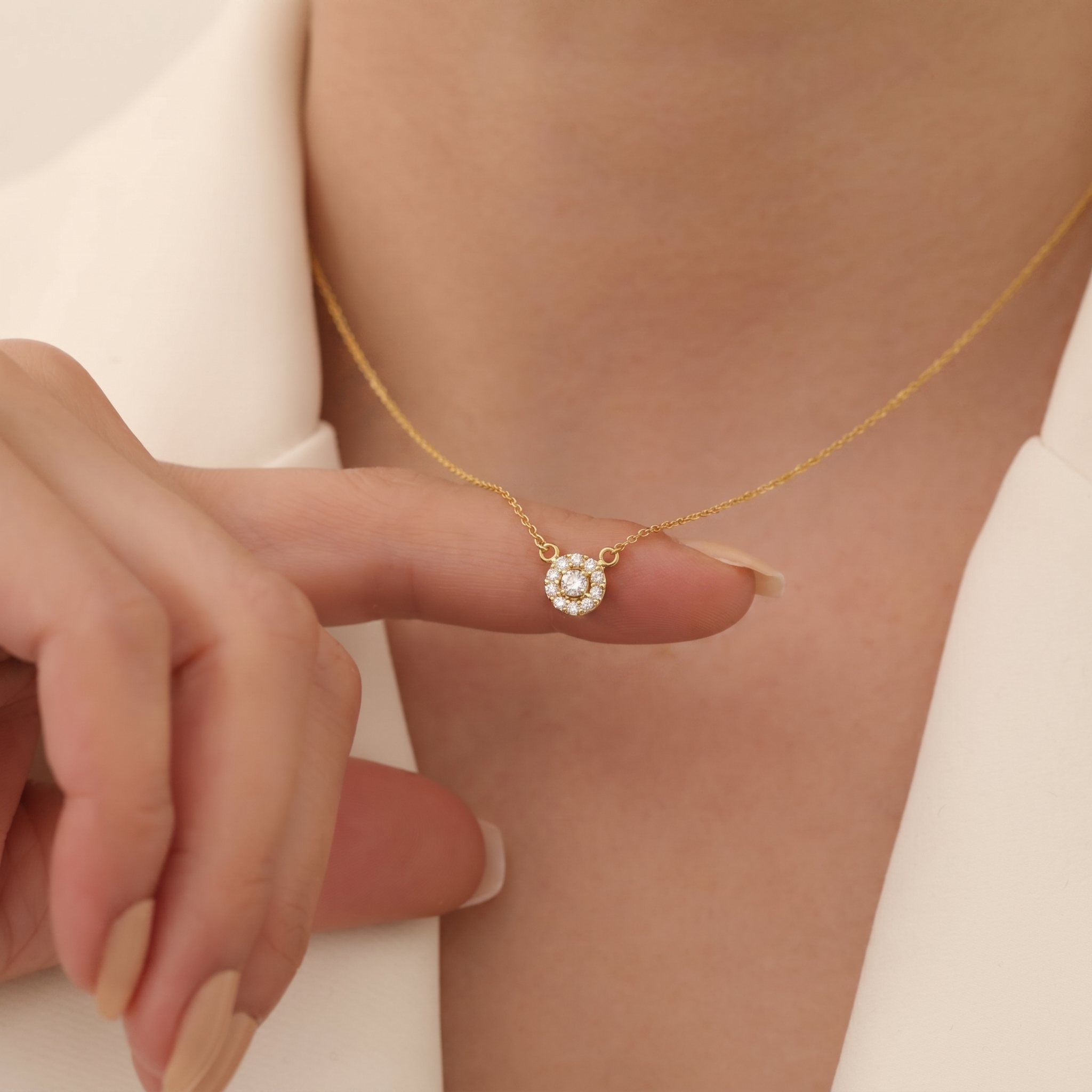0.10 ct. Diamond Halo Pendant Necklace