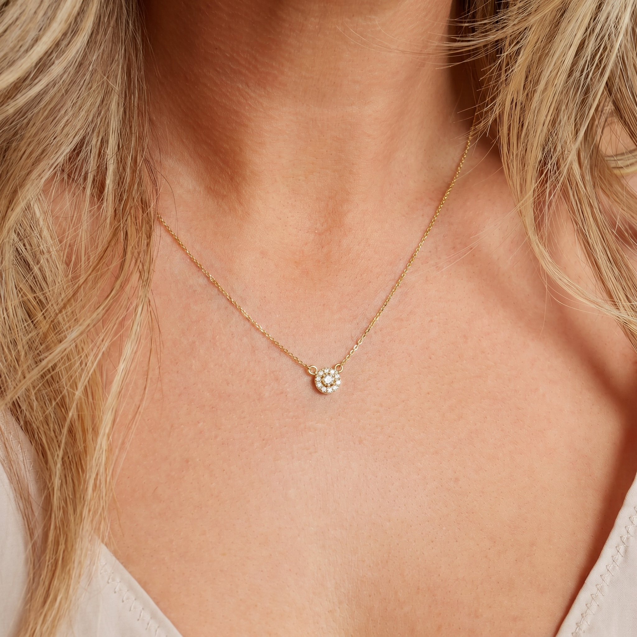 0.10 ct. Diamond Halo Pendant Necklace