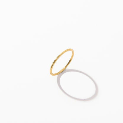 Thin Rope Ring - Dainty Twisted Ring