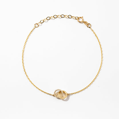 Interlocking Circle Diamond Bracelet in 14k Solid Gold