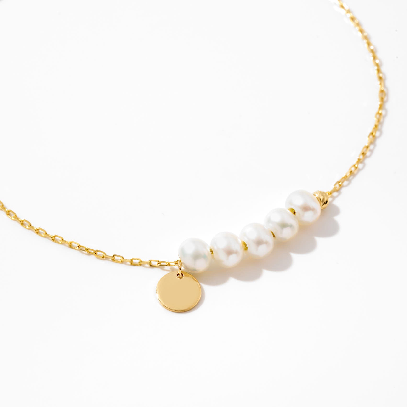 Engravable Pearl Disc Bracelet