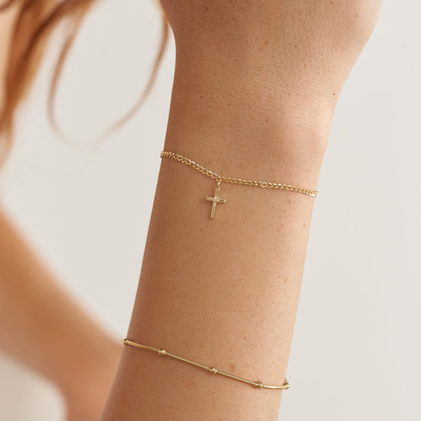 Diamond Cross Curb Chain Bracelet in 14K Solid Gold