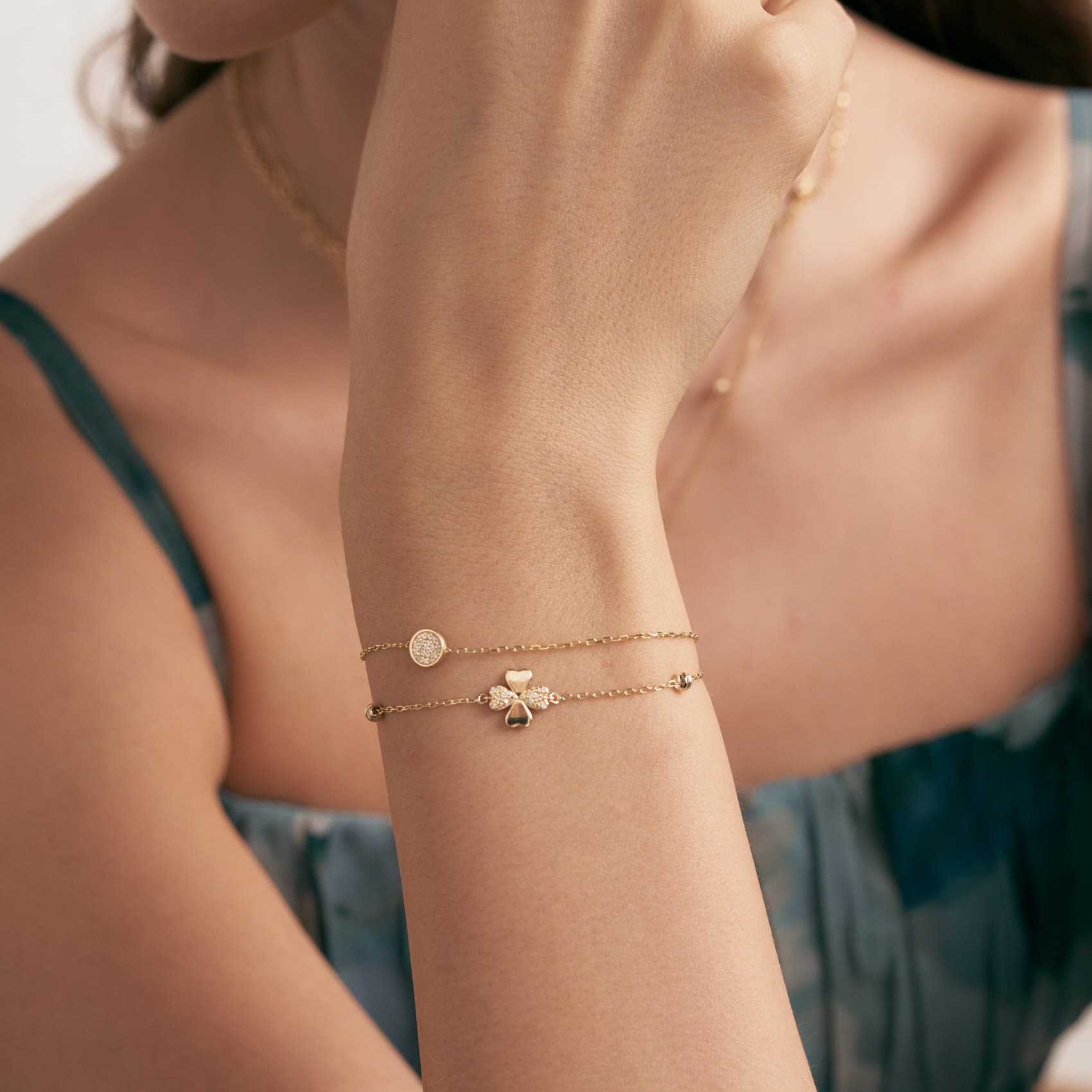 Outlets four-leaf clover bracelet