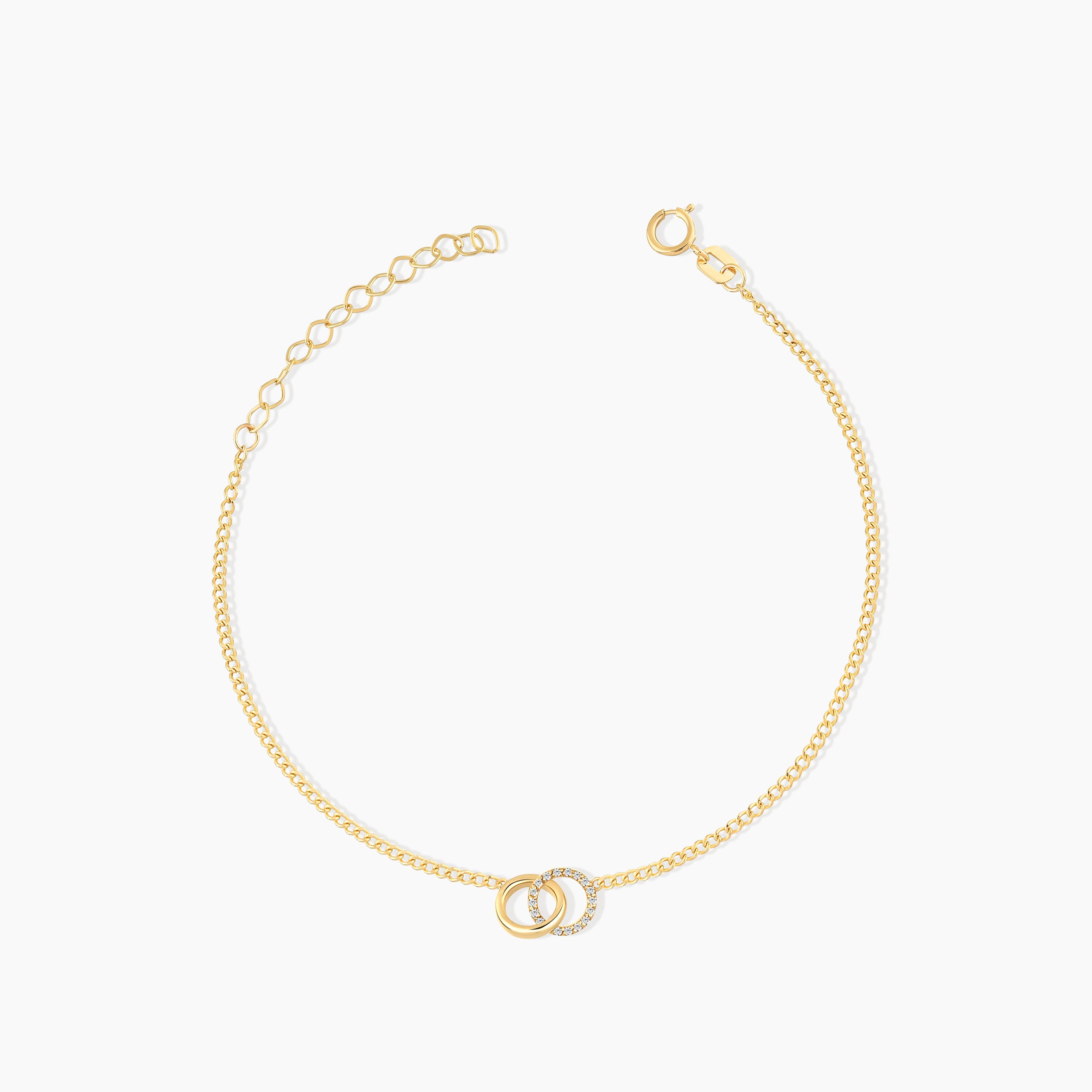 Diamond Interlocking Circles Bracelet