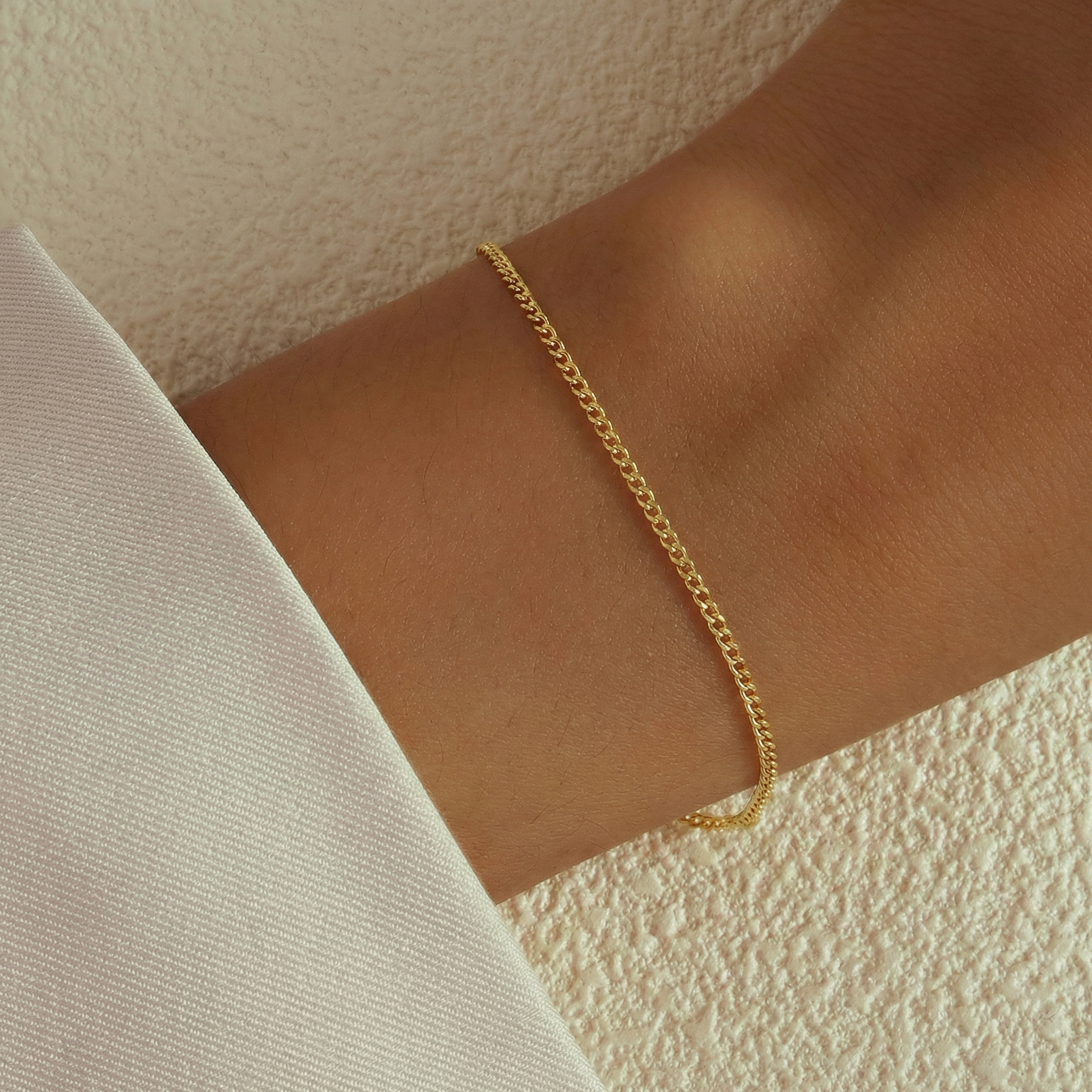 Curb Chain Bracelet - Classic Flat Link