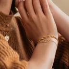 Tiny Interlocking Circles Bracelet