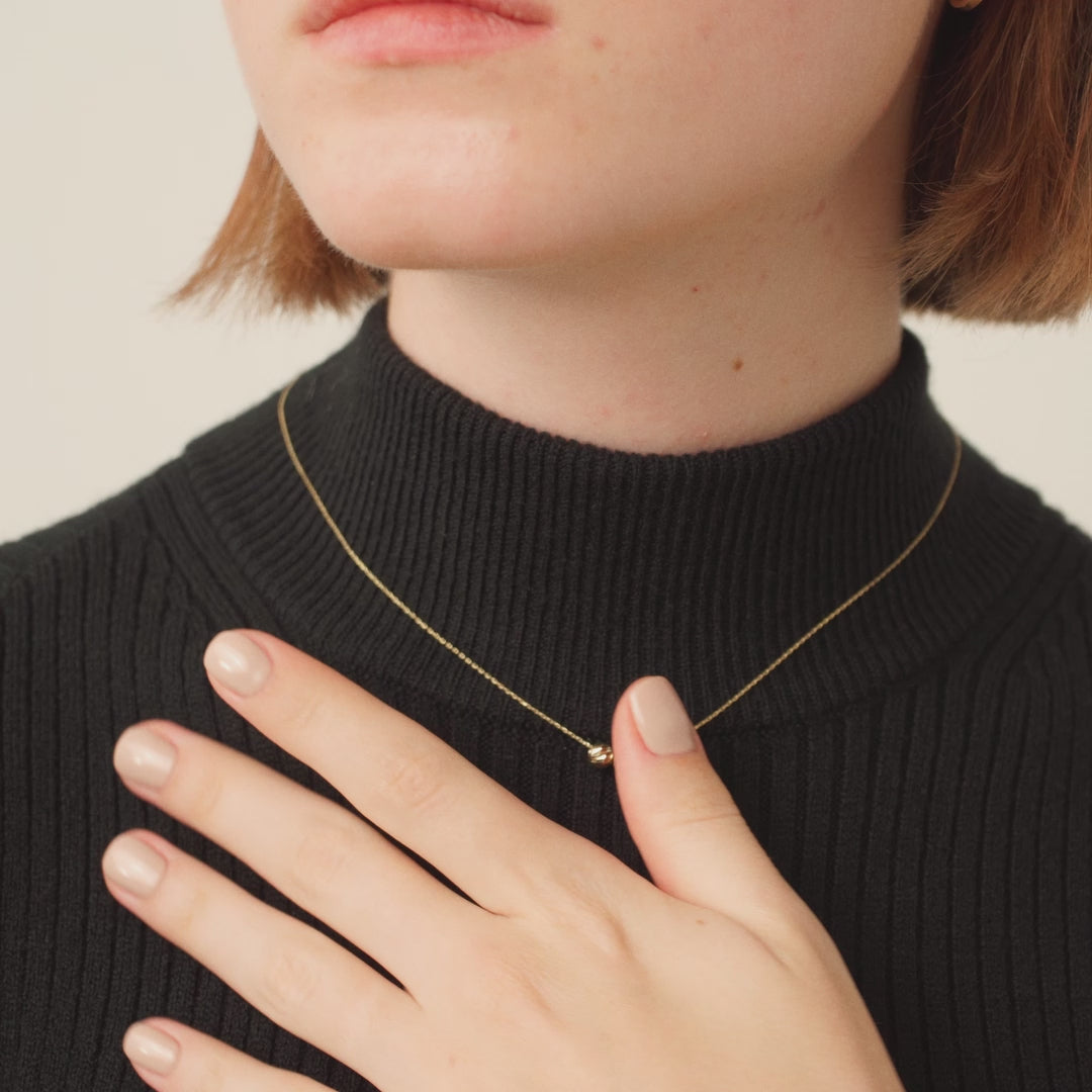 Three Beads Pendant Necklace