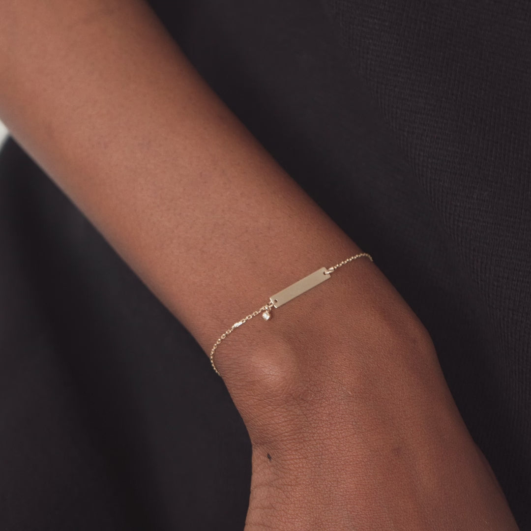 Diamond Engravable Bar Bracelet