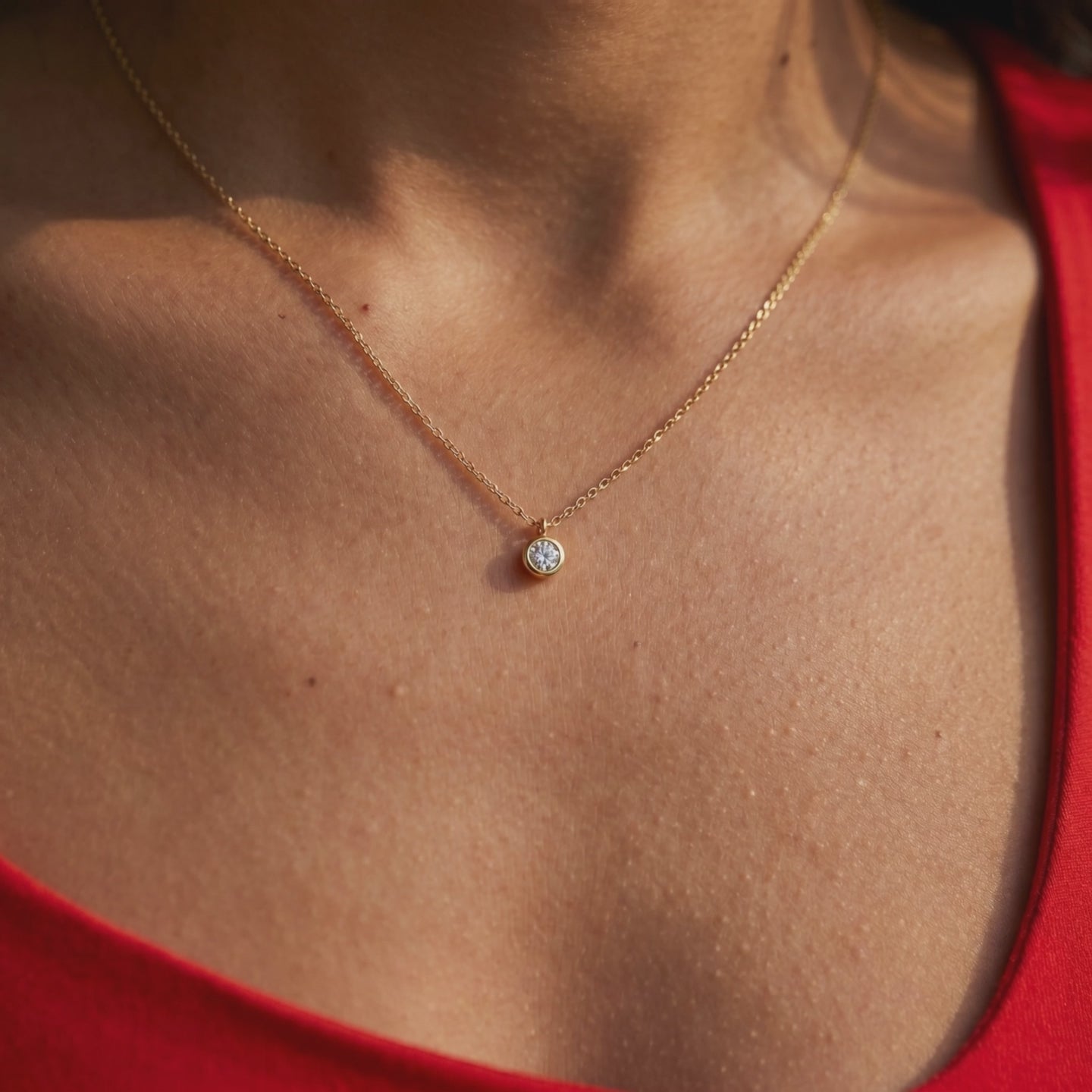 Diamond Solitaire on a Bail