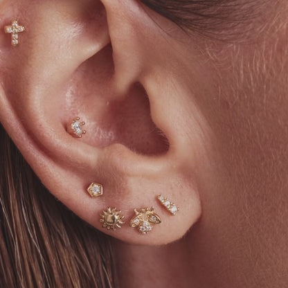 3 Stones Threaded Stud Earring