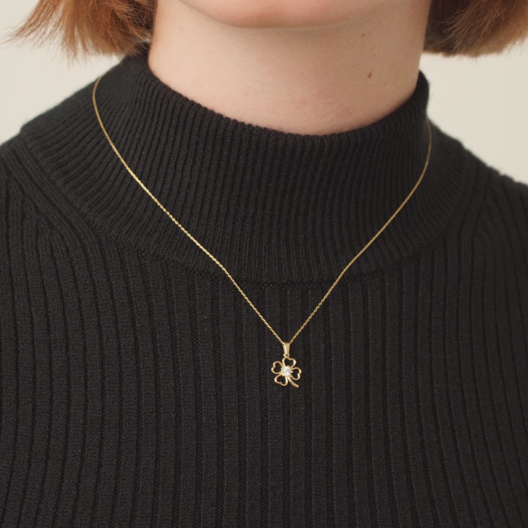 Four Leaf Clover Pendant Necklace