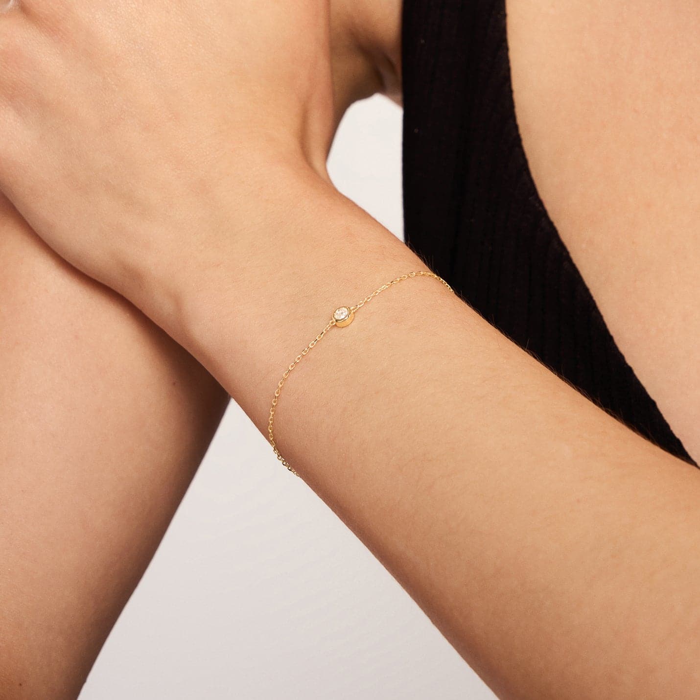 Diamond Round Solitaire Bracelets