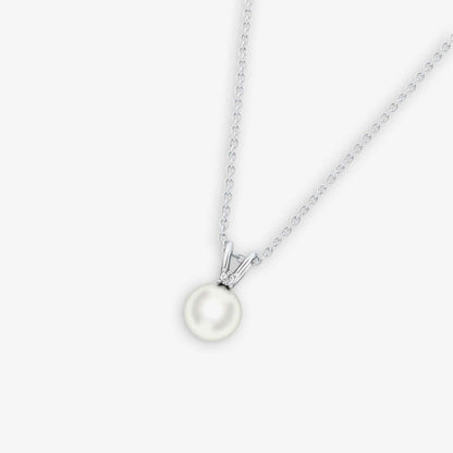 Collier pendentif en or blanc 14 carats avec diamants de 1/16 carat au total et perle d'eau douce de 8 mm.